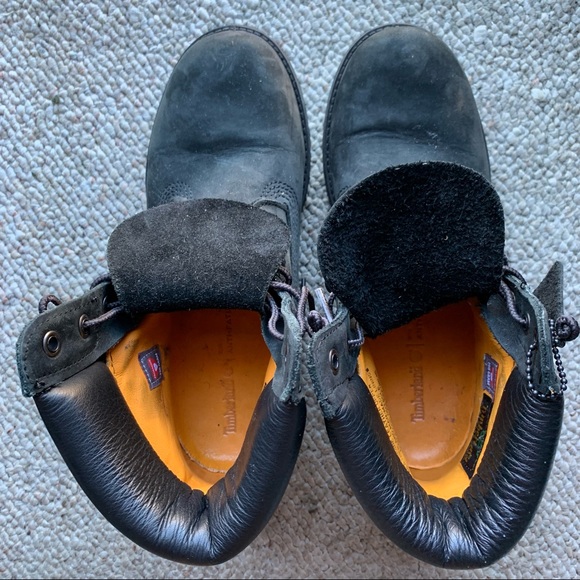 WOMEN'S TIMBERLAND® PREMIUM 6-INCH WATERPROOF BOOTS - Size 8.5 - Picture 8 of 11